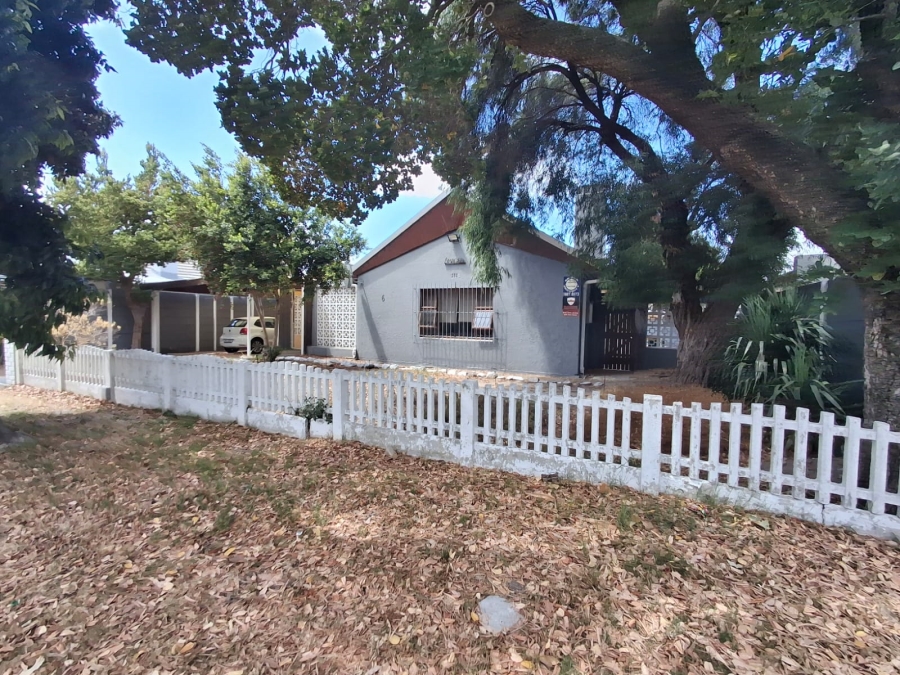 To Let 3 Bedroom Property for Rent in Kenwyn Western Cape